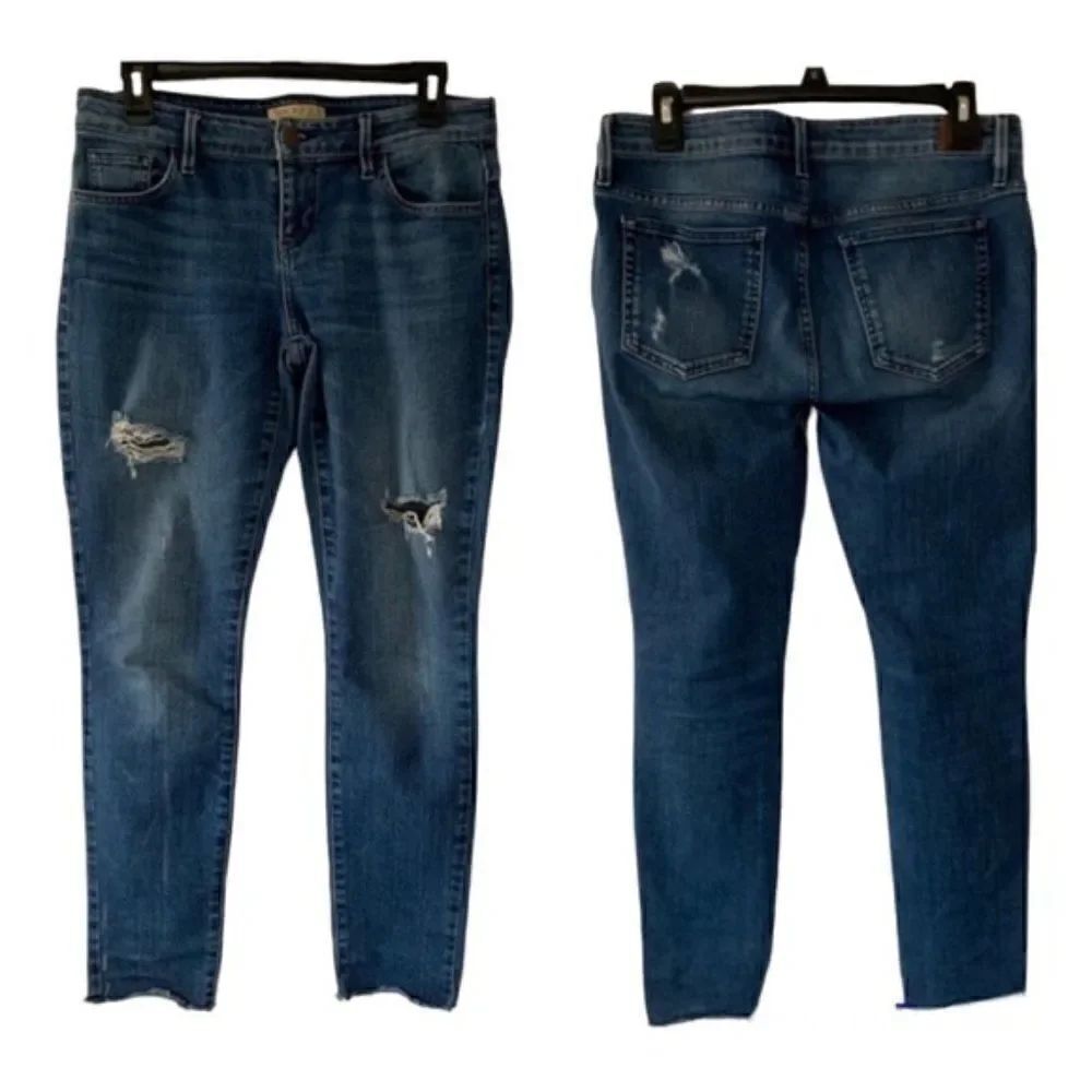 Guess Women’s Distressed Jeans size 29